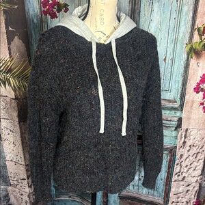 Offline by Aerie oversized charcoal grey sweater hoodie NWOT , size XS